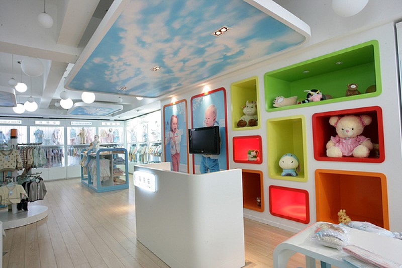南京老牌童裝店裝修公司(童裝店裝修設(shè)計(jì)需要注意地方)