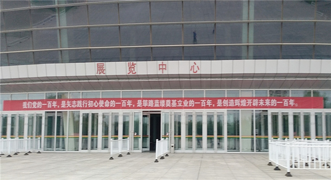 南京辦公室裝修設(shè)計(jì)公司(辦公室裝修設(shè)計(jì)體現(xiàn)企業(yè)文化魅力)