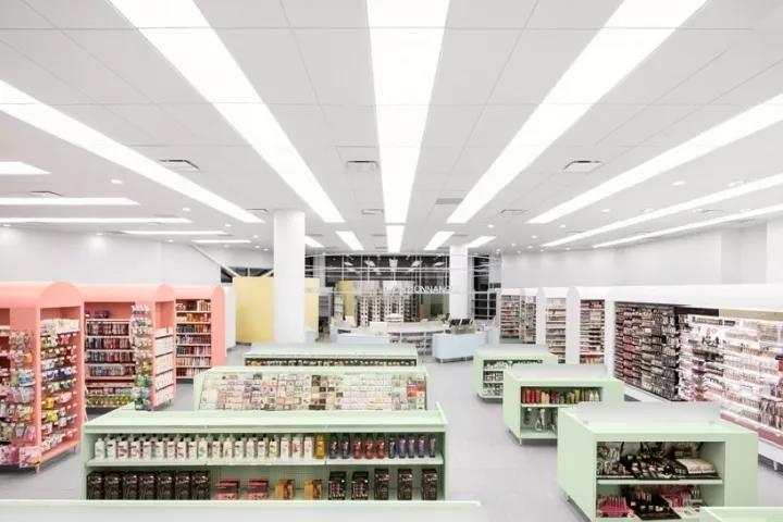 南京藥店布局裝修(藥店裝修設(shè)計(jì)功能布局要清晰 )