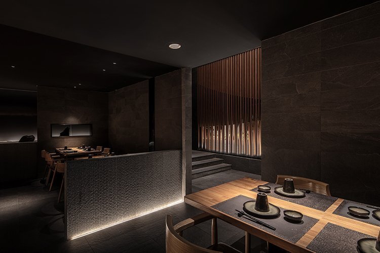 3南京日料店裝修設(shè)計(jì)，南京專(zhuān)業(yè)的裝修設(shè)計(jì)公司，南京日料店裝修案例，南京日料店裝修哪家好