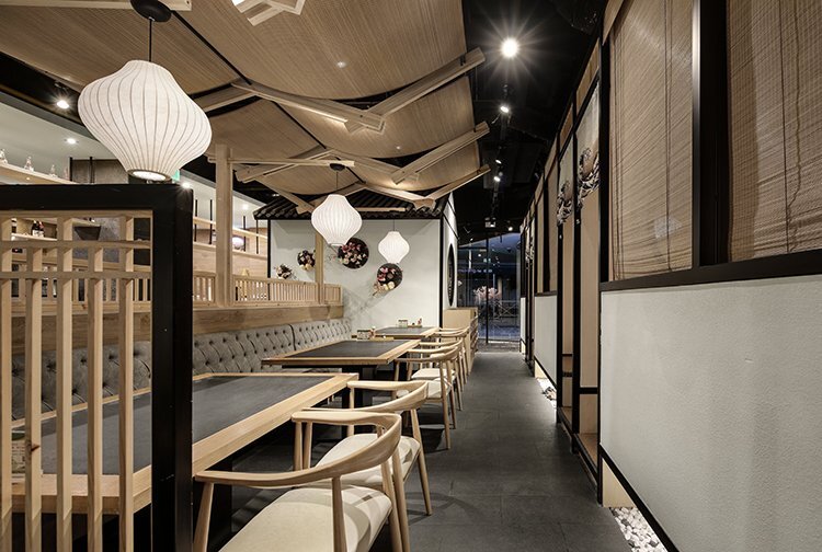 南京日料店裝修設(shè)計，南京專業(yè)的裝修設(shè)計公司，南京日料店裝修案例，南京日料店裝修哪家好